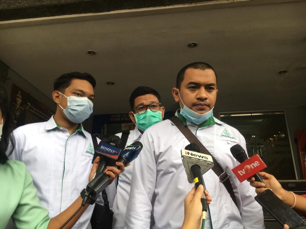 Twitter Blokir Akun FPI, Aziz Yanuar: Banyak yang Tidak Suka Amar Ma'ruf Nahi Munkar