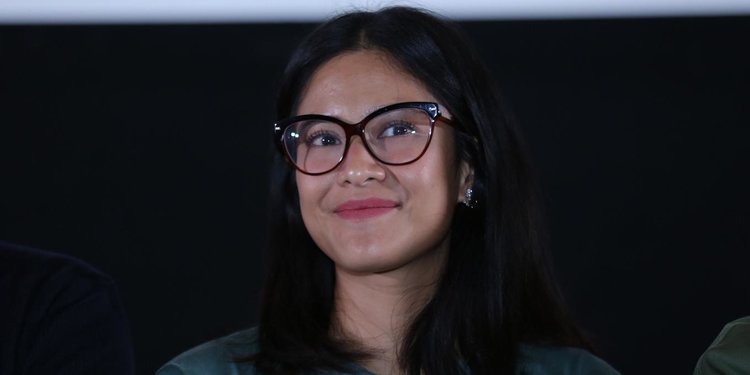Bosan di Rumah, Dian Sastro Kursus Nulis Naskah Film saat Pandemi