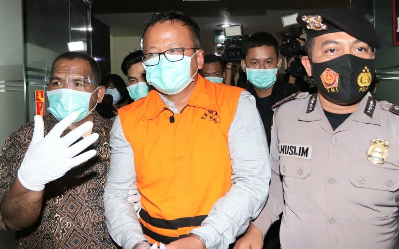 Minta Maaf ke Jokowi dan Prabowo, Edhy Prabowo: Saya Khianati Kepercayaan Presiden