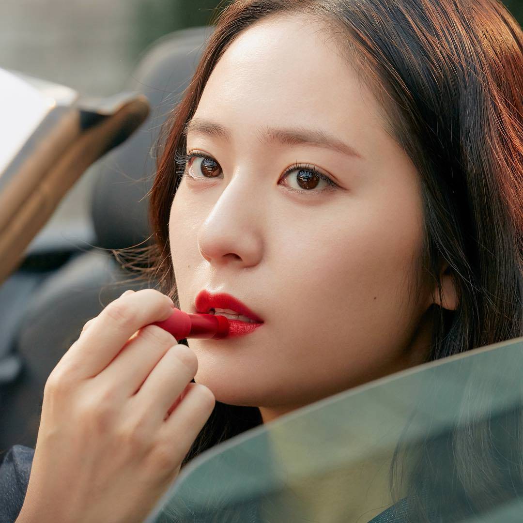 Perjalanan Krystal Jung, Bermula dari Idola K-Pop hingga ke Aktris Film Layar Lebar