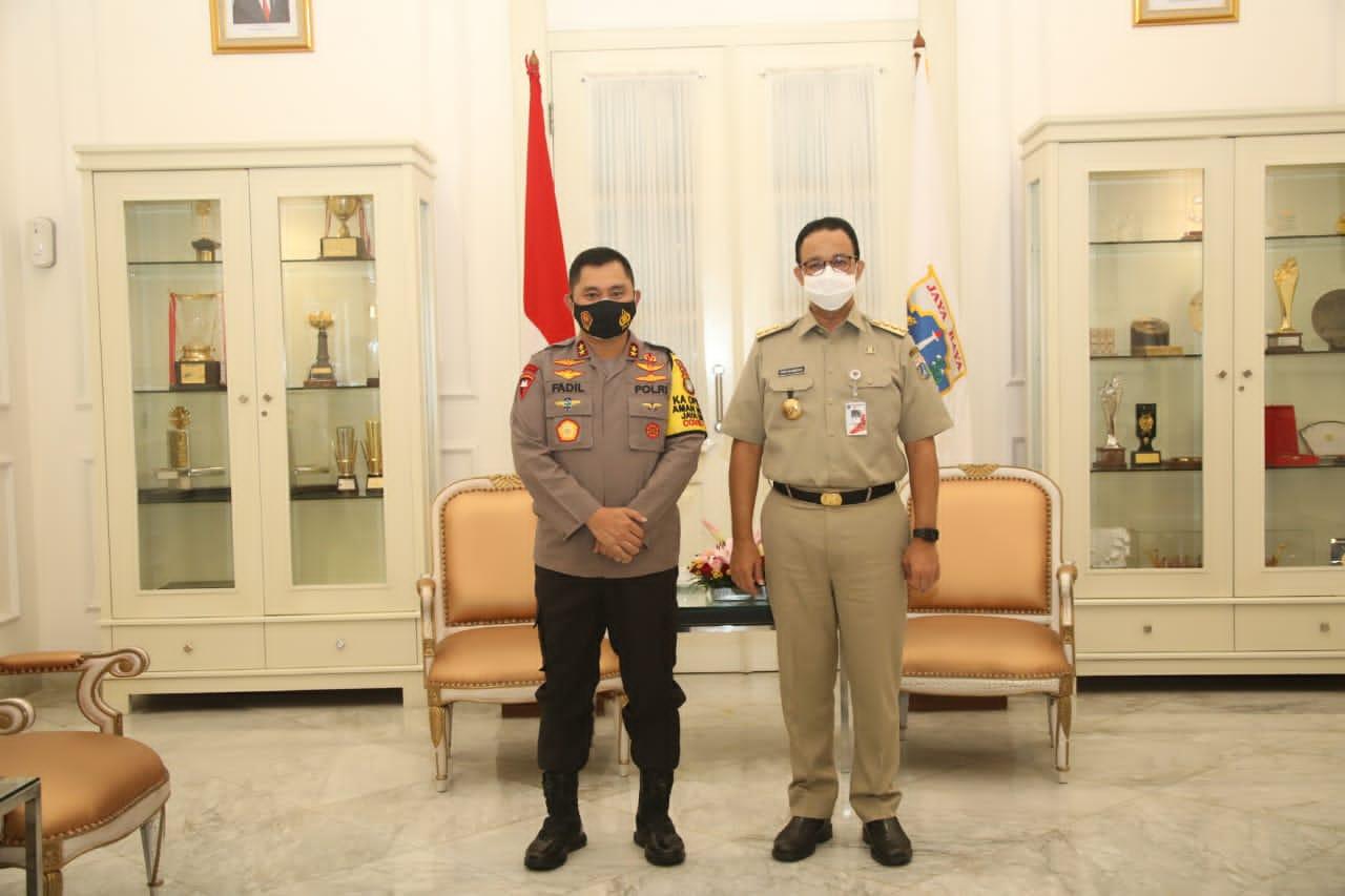 Baru Dilantik, Kapolda Metro Jaya Silaturahmi ke Anies di Balai Kota, Pertanda Apa?