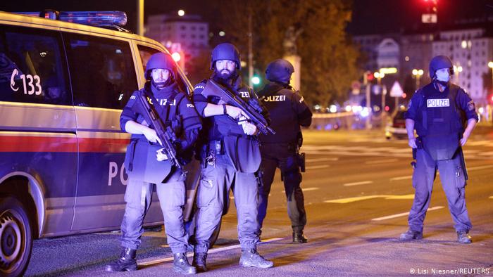 Polisi Buru Pelaku Teror di Wina, Austria