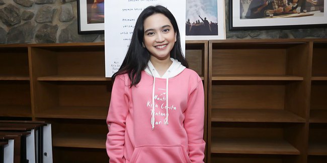 Rachel Amanda Main di Serial Pendek 'Work From Home'