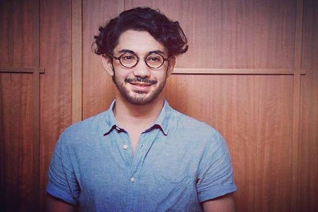 Reza Rahadian Bacakan Surat dari Fans Baru, Seorang Ibu Usia 40-an