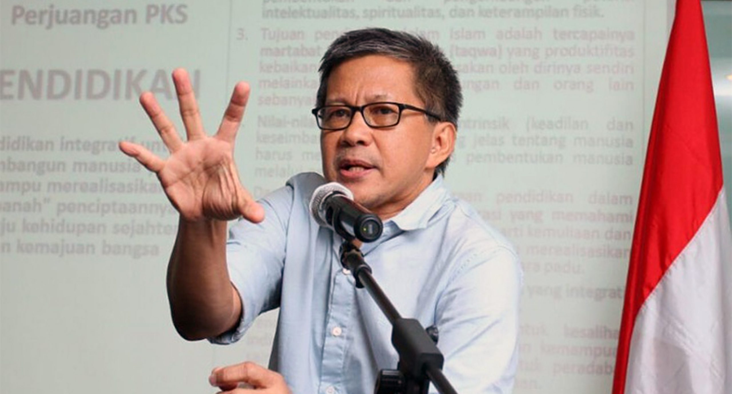 Rocky Gerung Nilai Lawatan Menlu AS ke Indonesia untuk 'Jewer Kuping' Jokowi Lewat GP Ansor