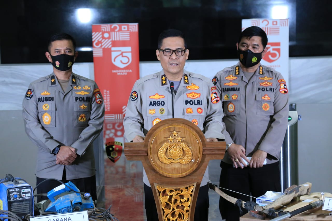 Polri Tangkap 23 Terduga Teroris Jamaah Islamiyah di 8 Lokasi Sumatra