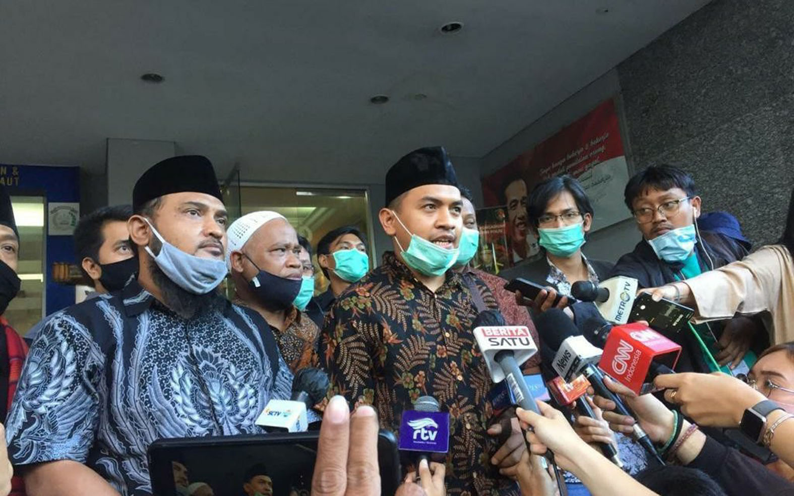 Resmi Ditetapkan Tersangka Kerumunan Megamendung, Habib Rizieq: Tak Masalah, Tapi...