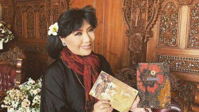 Dua Minggu, Desainer Anne Avantie Menyepi di Lereng Gunung Lawu