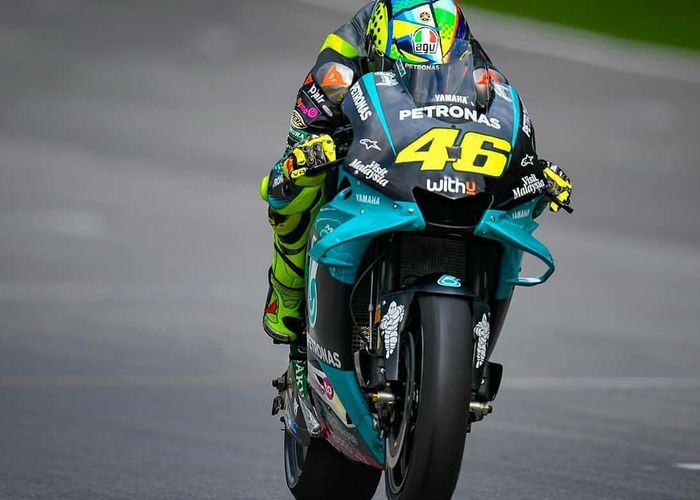 Petronas Yamaha Yakin Timnya Bisa Bikin Valentino Rossi Gas Pol