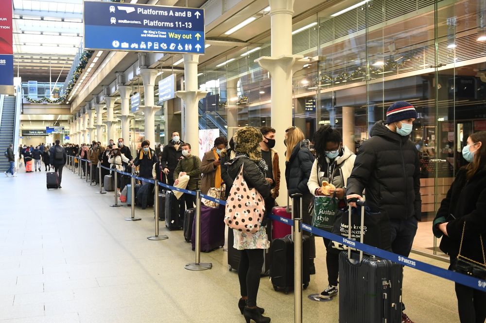 Sejumlah Negara Eropa Isolasi Inggris setelah Ditemukan Varian Covid-19 Baru di London