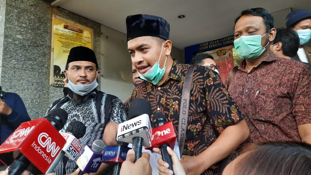 Habib Rizieq dan Kuasa Hukumnya Mendadak Beda Pengakuan, Soal Apa?