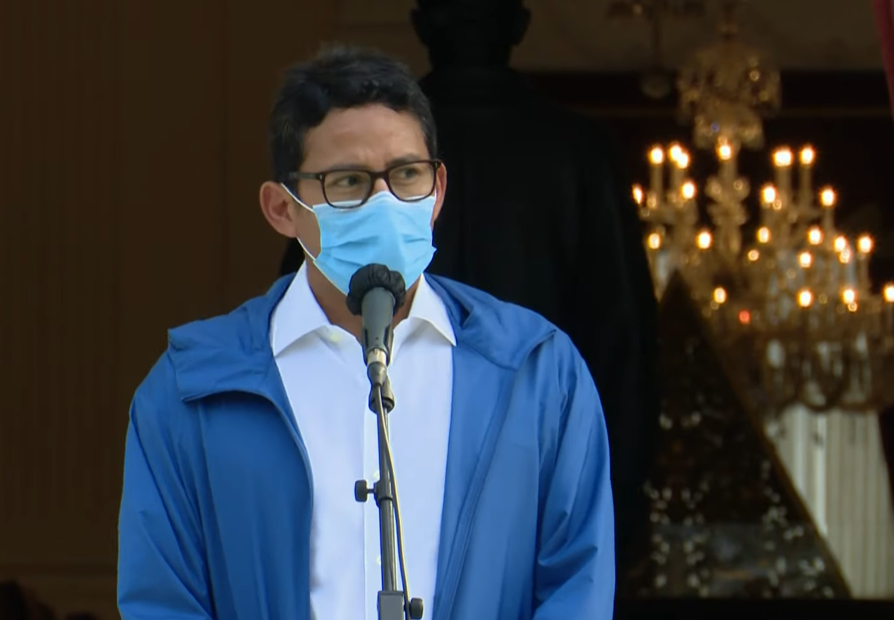 Filosofi Jaket Biru Pemberian Presiden Jokowi Menurut Sandiaga Uno