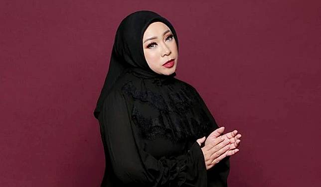 Melly Goeslaw Bikin Lagu 'Titipan Ilahi' untuk Acara 7 Bulanan Zaskia Sungkar