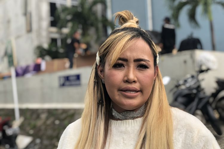 Pinkan Mambo Akui Bisa Beli Rumah Berkat Jualan Pisang Goreng