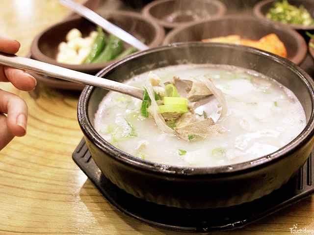 Resep dan Sejarah Gukbap, Nasi Sup Hangat Khas Korea