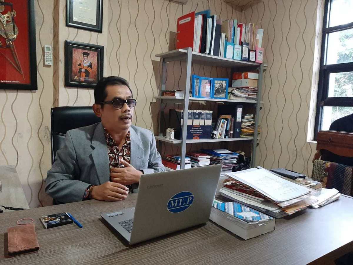 Pakar Hukum Kaitkan Pembubaran FPI dengan Ahok, Kok Bisa?