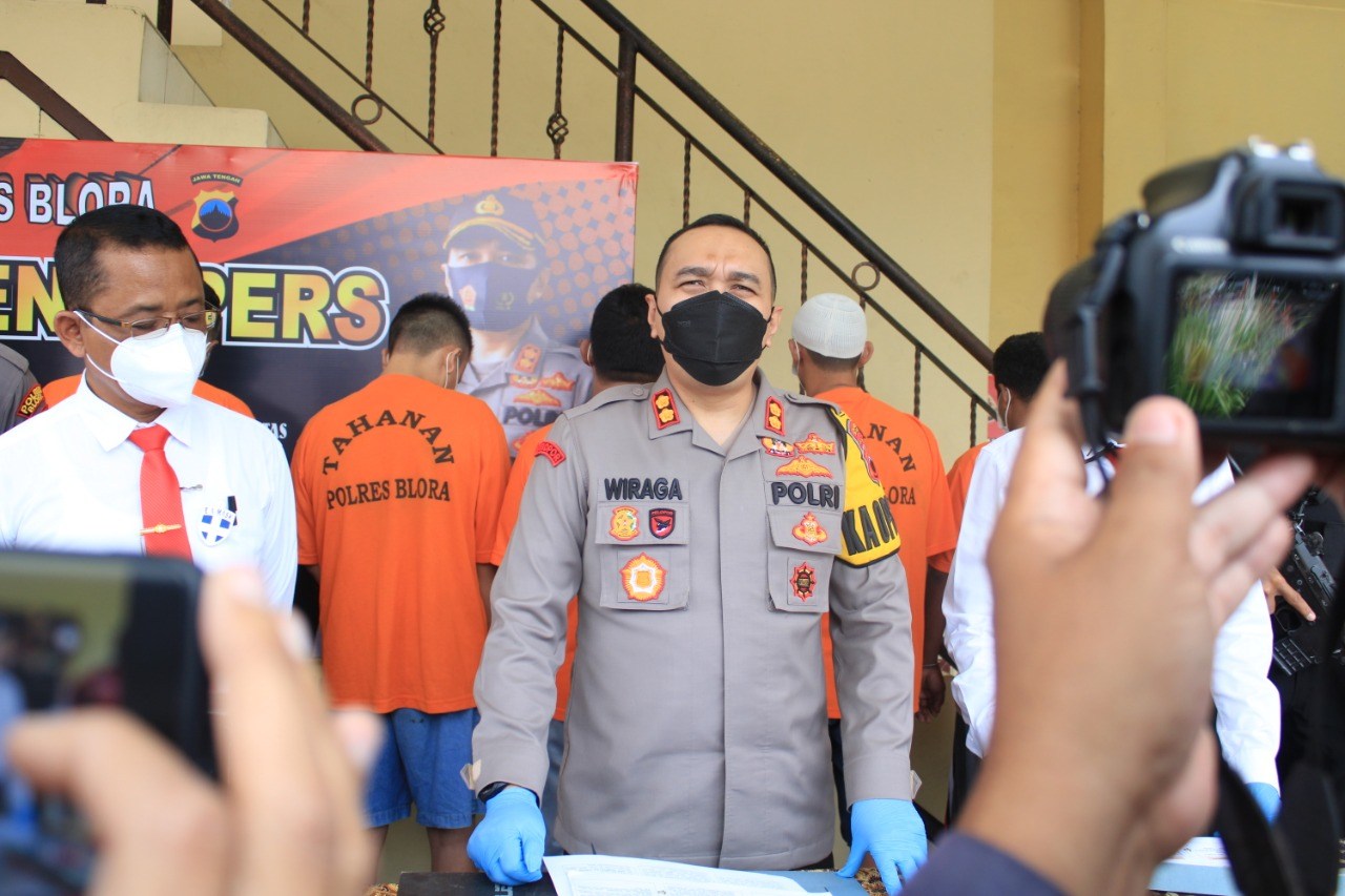 Satreskrim Polres Blora Tangkap Pelaku Pembalakan Liar dan Penganiaayan Mantri Hutan