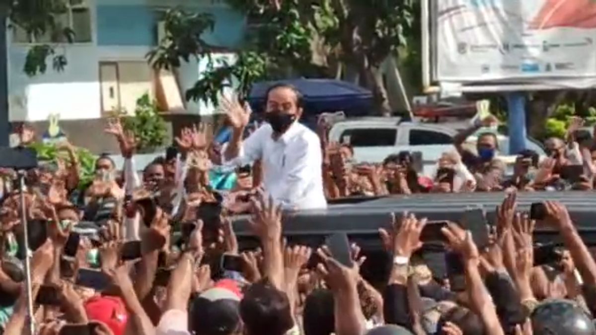 Jokowi Dilaporkan ke Polisi Soal Kerumunan Langgar Protokol Kesehatan Saat Kunjungan ke NTT