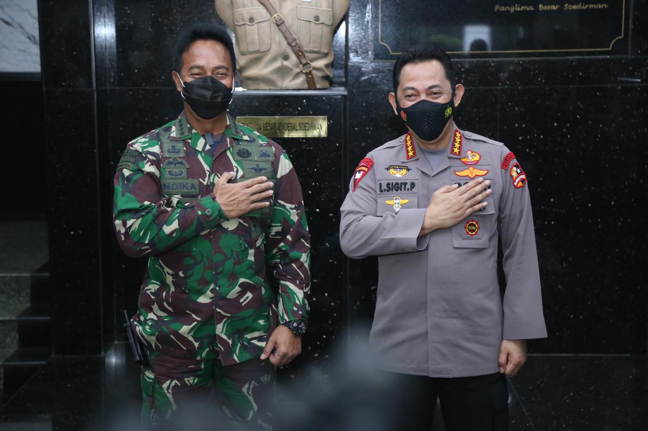 Kapolri Jenderal Listyo Sigit Prabowo Kunjungi KSAD Jenderal TNI Andika Perkasa