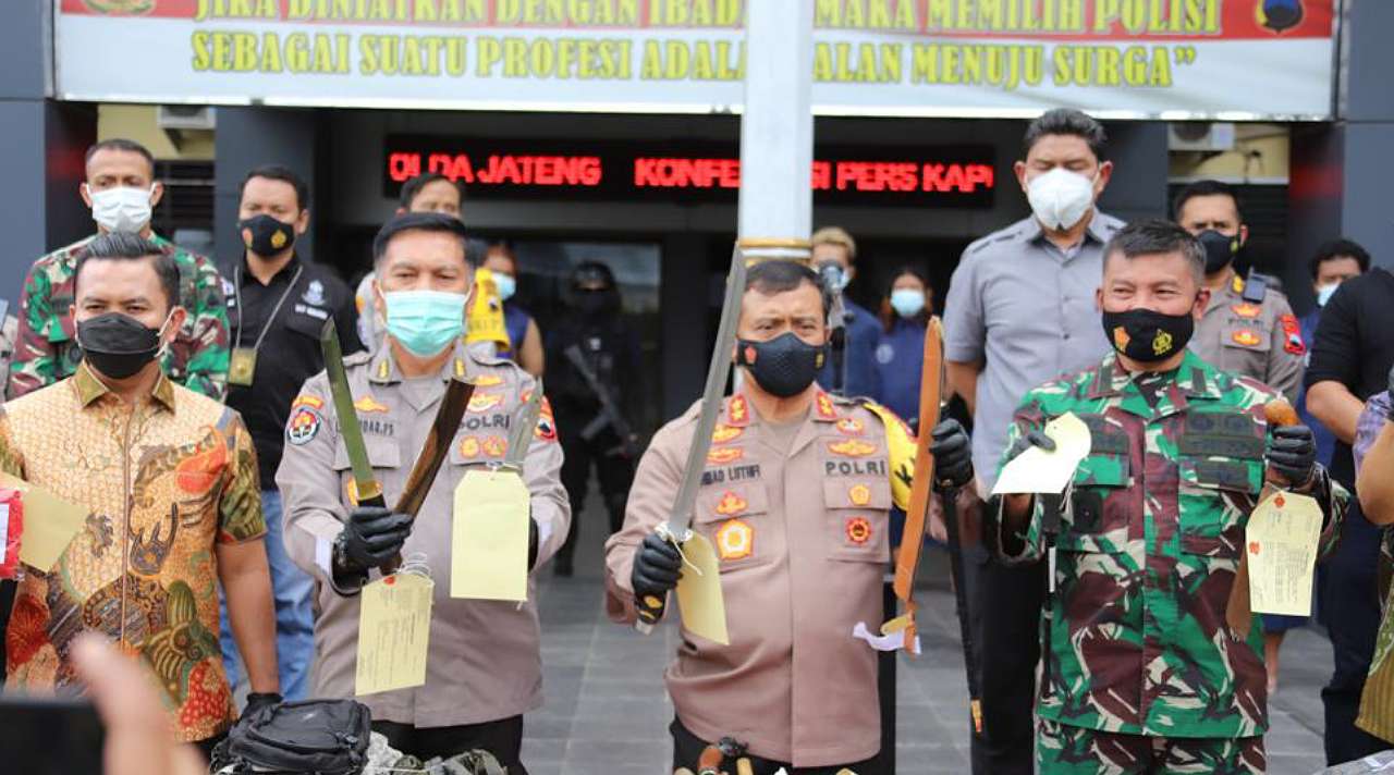 Polda Jateng Tangkap Pelaku Aksi Premanisme dan Penganiayaan Gunakan Samurai di Surakarta