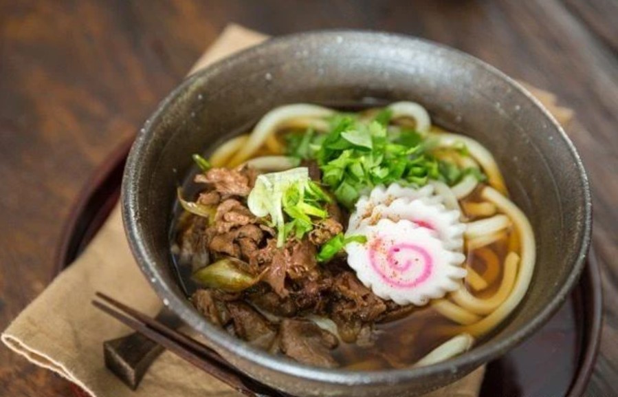 Resep Udon Kuah Topping Sukiyaki ala Jepang