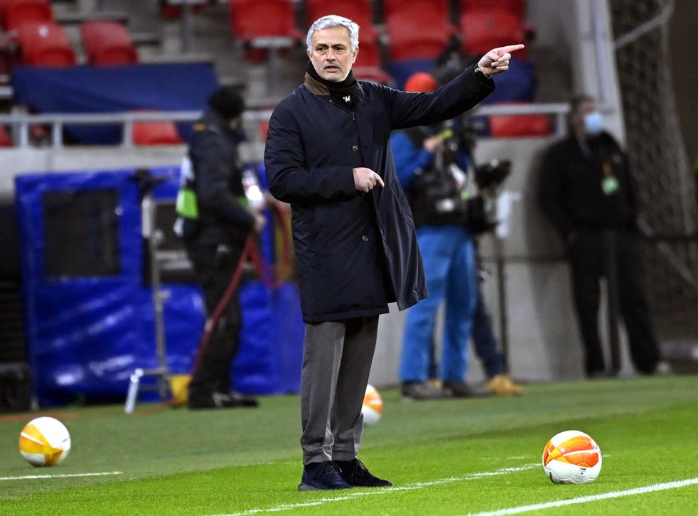 Jose Mourinho: Tottenham Hotspur Anjlok Akibat Bola Baru