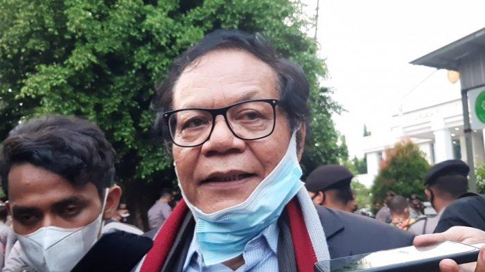 Alasan Pengacara Rizieq Soal Temuan Pedang di Mobil: Untuk Petik Mangga dan Jimat