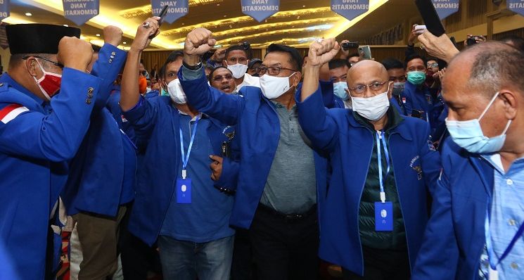 Survei Charta Politika: 51,3% Yakin Istana Tak Terlibat KLB Demokrat