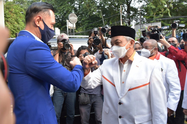 Presiden PKS Temui AHY, Netizen Sentil Status Ilegal Kubu KSP Moeldoko