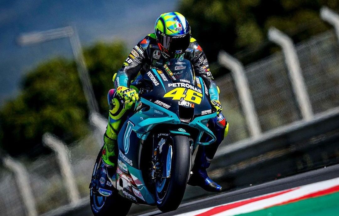 Valentino Rossi Jatuh di MotoGP Portugal