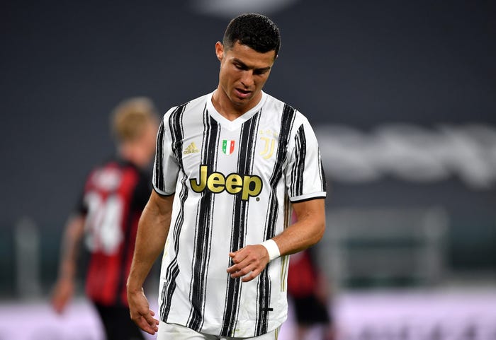 Cristiano Ronaldo dan Juventus Terancam Turun Kasta