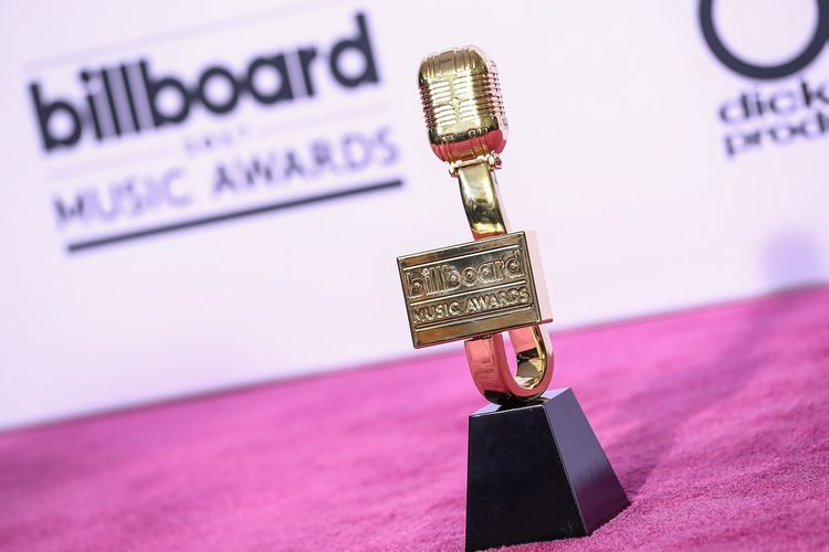 Daftar Pengisi Acara dan Nominator Billboard Music Awards