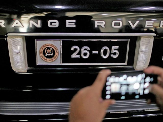 Dicap ‘Unfaedah’, Pelat Nomor Khusus Mobil Anggota DPR Panen Kritikan