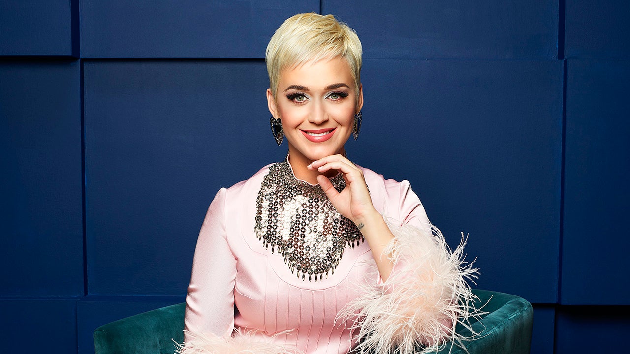 Jadi Tinkerbell di Acara American Idol, Katy Perry Rela Bleaching Alis