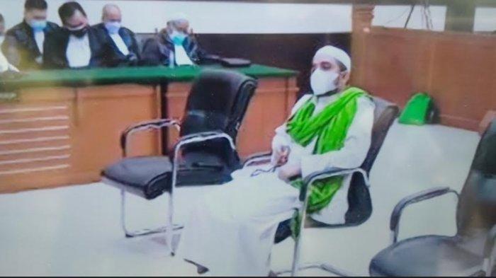 Tok! Hakim Vonis Menantu Rizieq Setahun Penjara