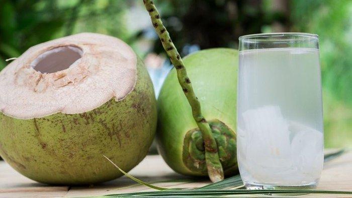 Air Kelapa Bunuh Covid-19, Mitos atau Fakta?