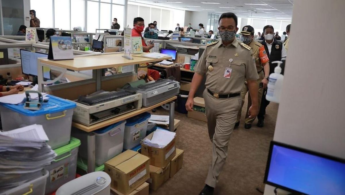 Perusahaan Bandel Bakal Dipidanakan Anies Selama PPKM Darurat