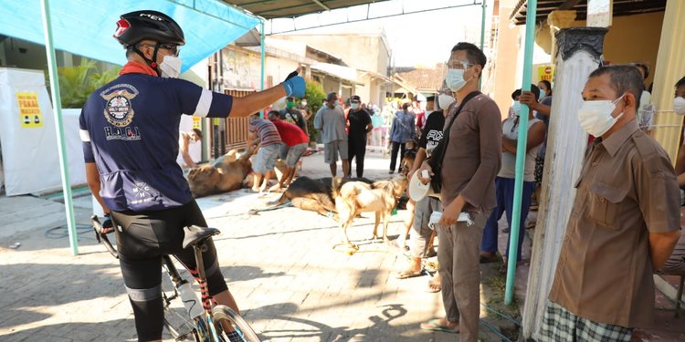 Ganjar: Kurban Tidak Hanya Menyembelih Hewan