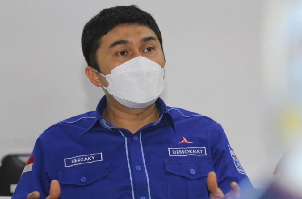 Buzzer Diminta Fokus Bantu Pemerintah daripada Sibuk Fitnah Demokrat