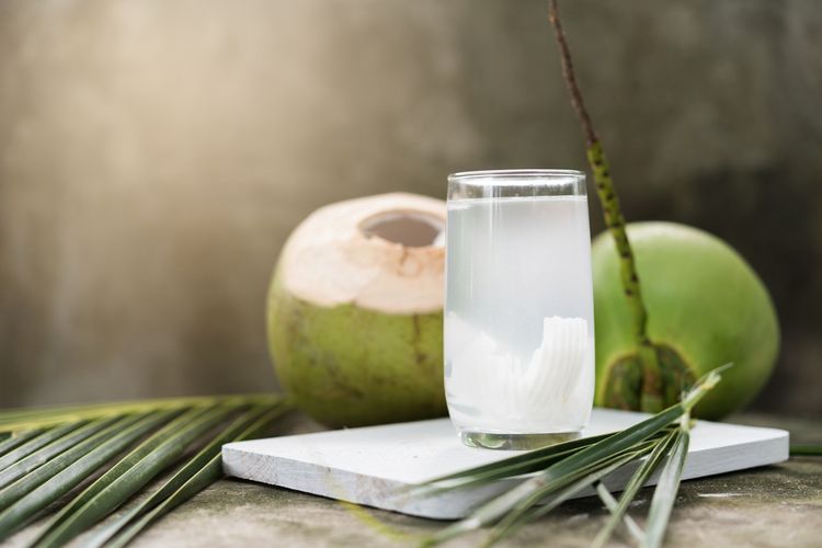 Segudang Manfaat Air Kelapa untuk Kesehatan