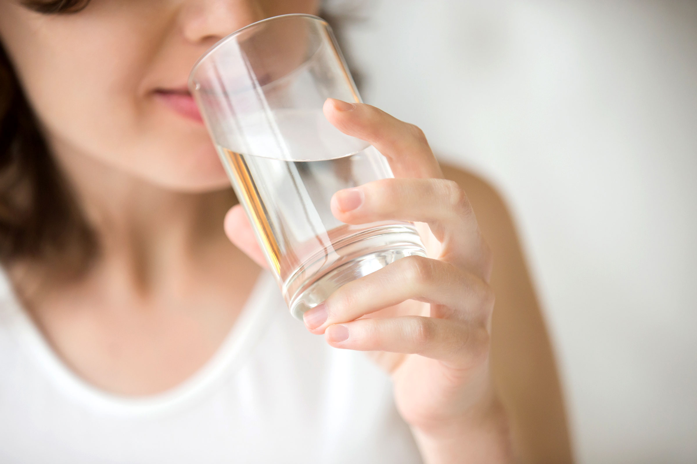 Ternyata ini Manfaat Minum Air Putih di Pagi Hari