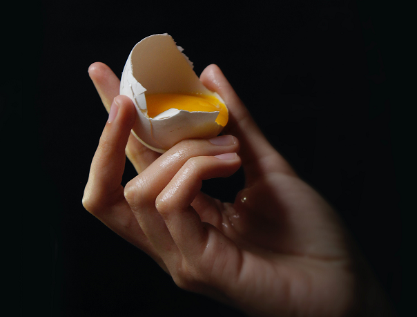 Ketahui Bahaya Makan Telur Mentah
