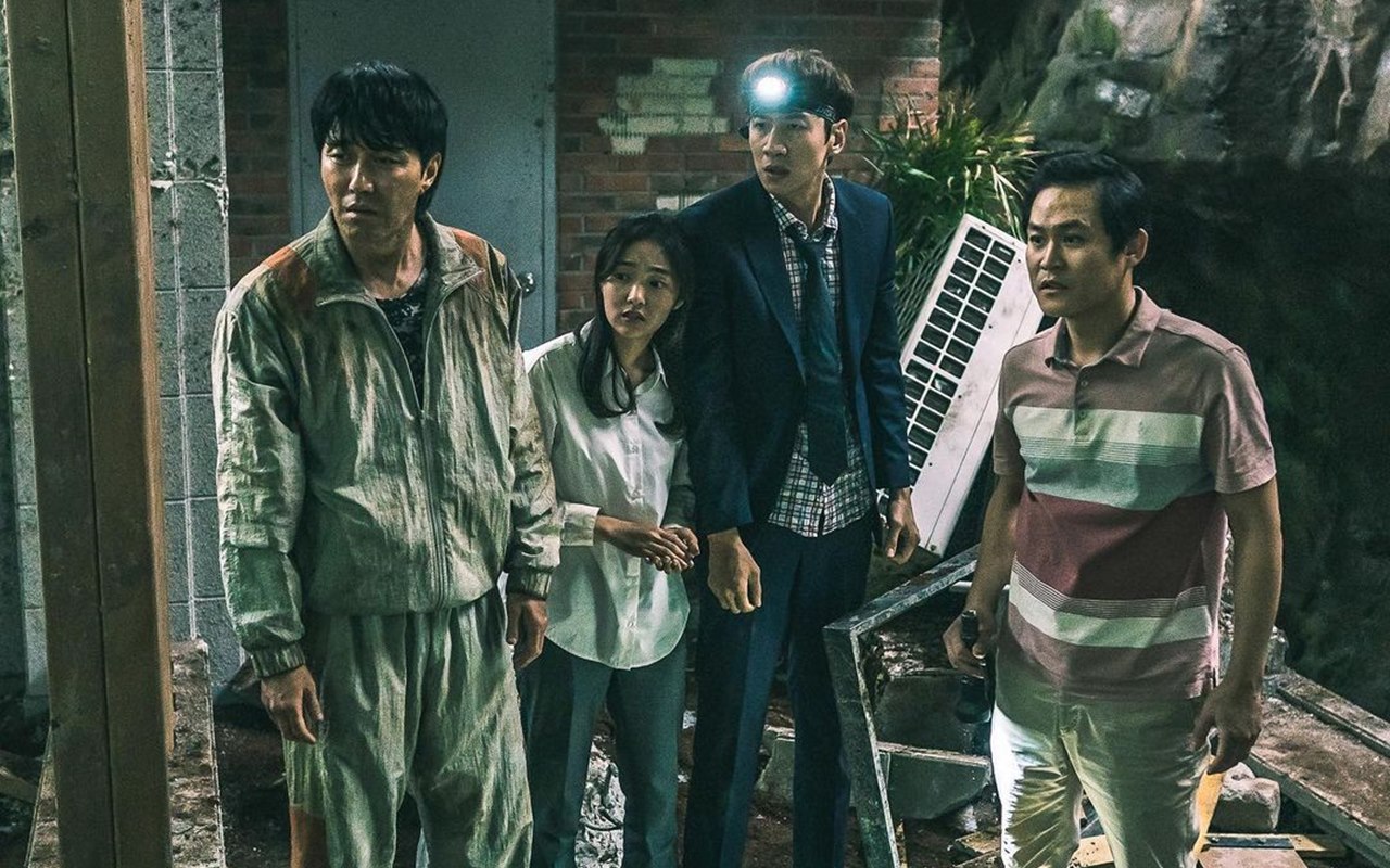 Film Komedi ‘Sinkhole’ Diperani Lee Kwang Soo dan Nam Da Reum, Ini Faktanya