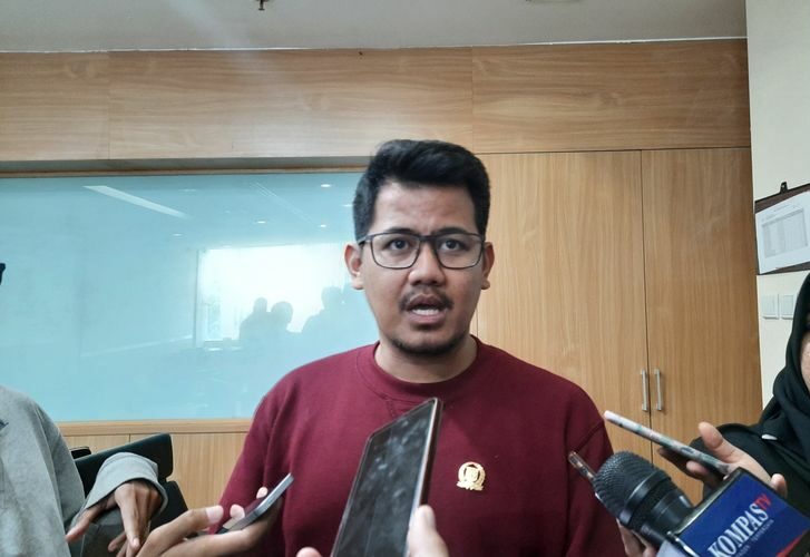 Makin Panas, Kini PSI Tuding 7 Fraksi Penolak Interpelasi Kenyang Ditraktir Anies!