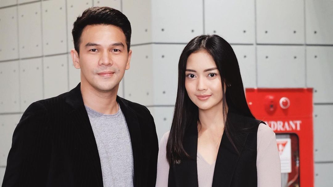 Jonathan Frizzy dan Ririn Dwi Ariyanti Main Sinetron Kolosal