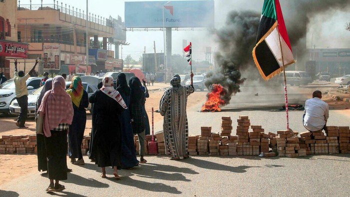 Kudeta Militer Sudan Dijawab Protes Rakyat Sipil