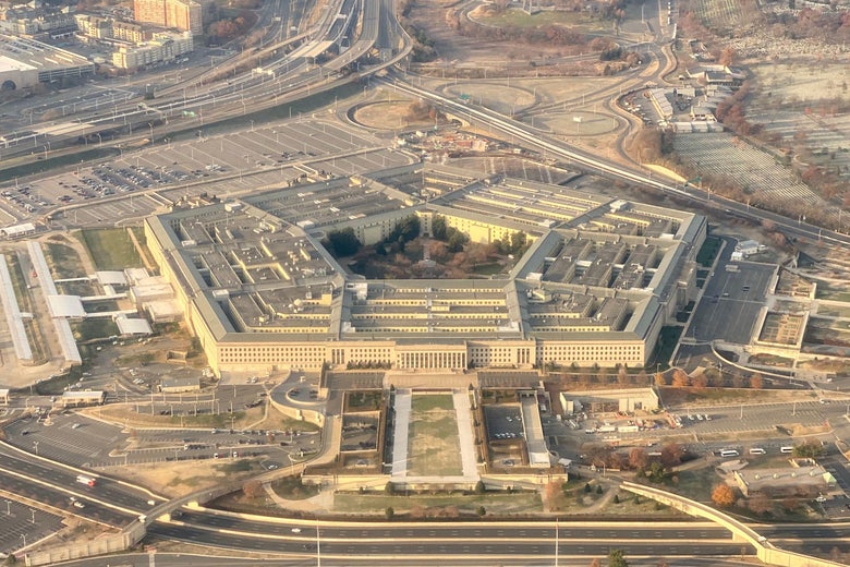 Mantan Pejabat Pentagon Akui AS Kalah dari China Soal Kecerdasan Buatan