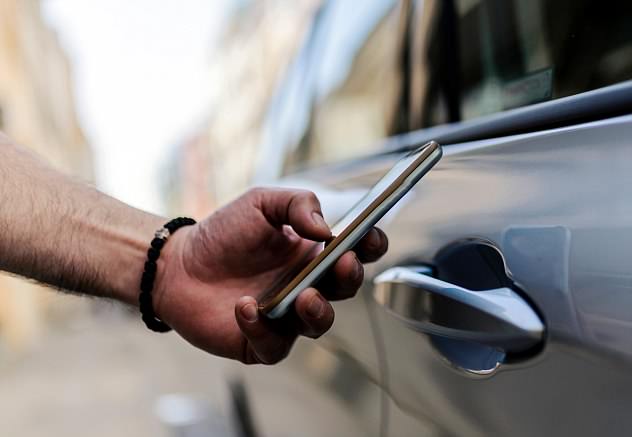 Tak Perlu Kunci, Nyalakan Mobil Bisa Pakai Ponsel Samsung Galaxy