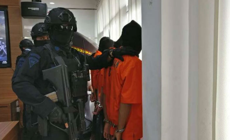 14 Orang Teroris dari Jaringan Jamaah Islamiyah Ditangkap di 3 Provinsi