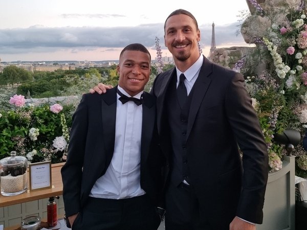 Ibrahimovic Nasihati Mbappe Soal Perpanjangan Kontrak di PSG
